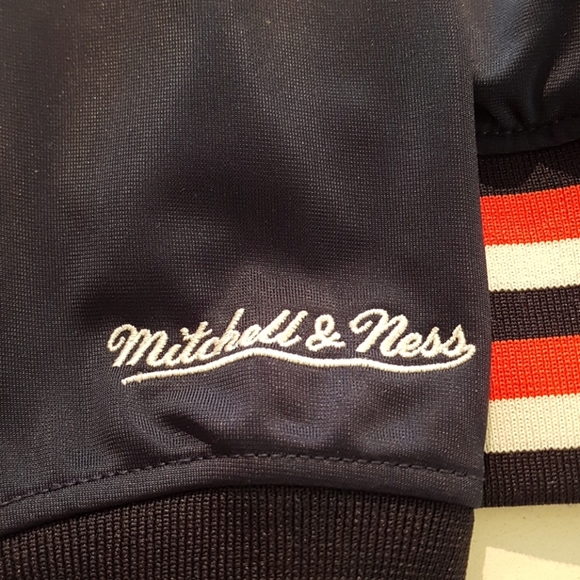 Toronto Blue Jays Mitchell & Ness Zipup - Picture 3 of 4